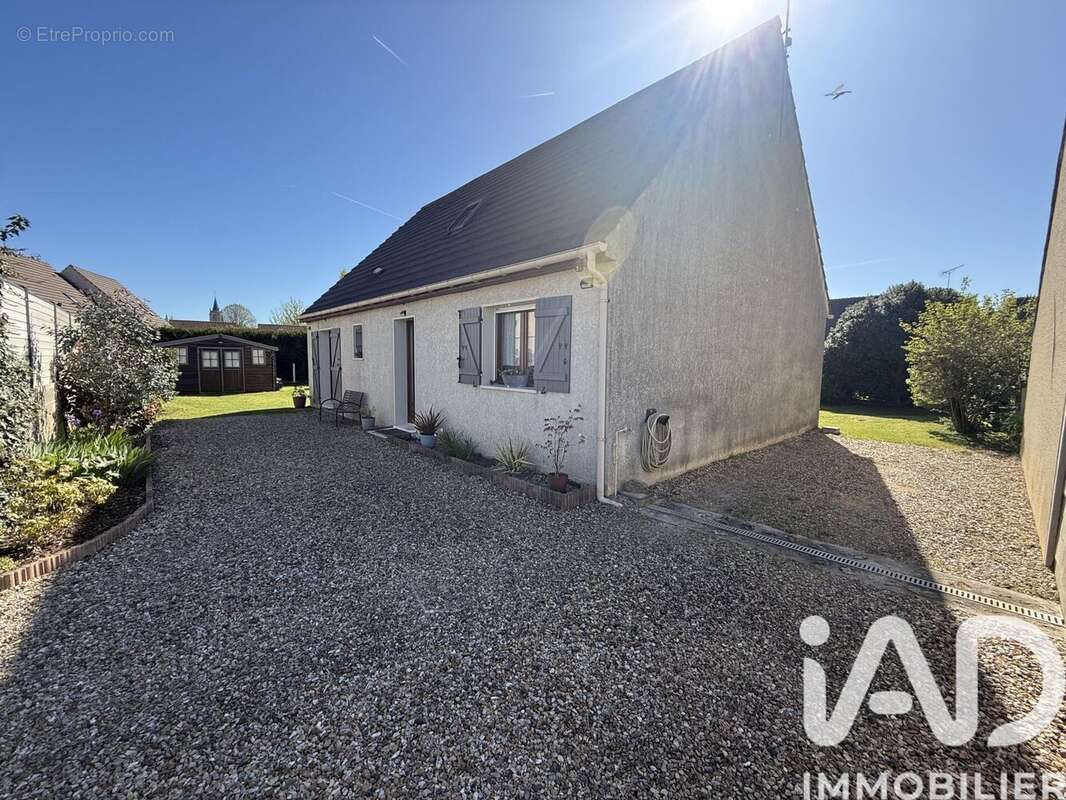 Photo 2 - Maison à REMY