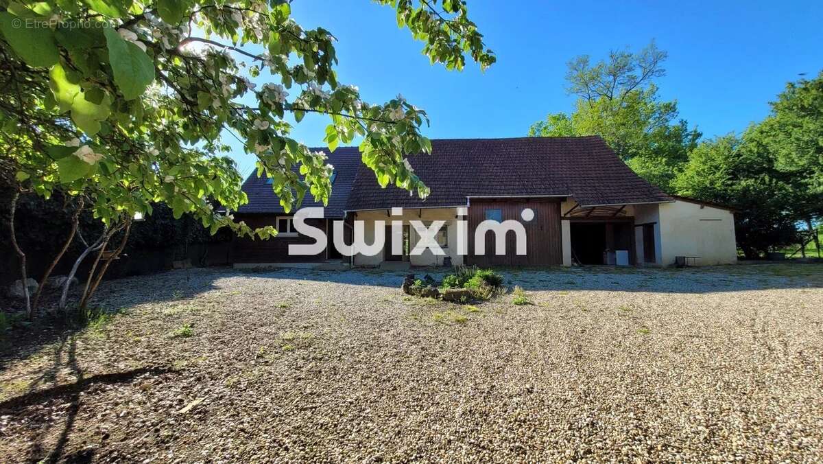 Maison à BLETTERANS