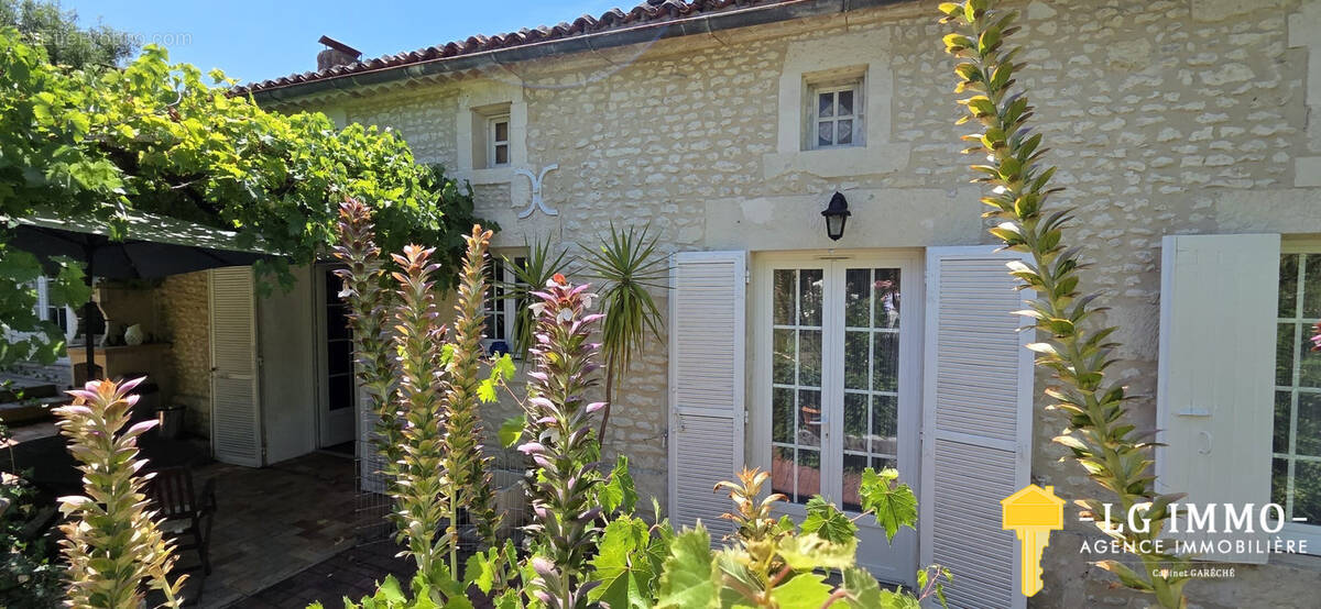 Maison à BARZAN