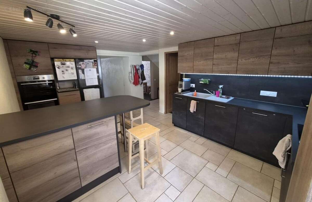 Maison 154 m² à Bois-D'amont  - photo 2
