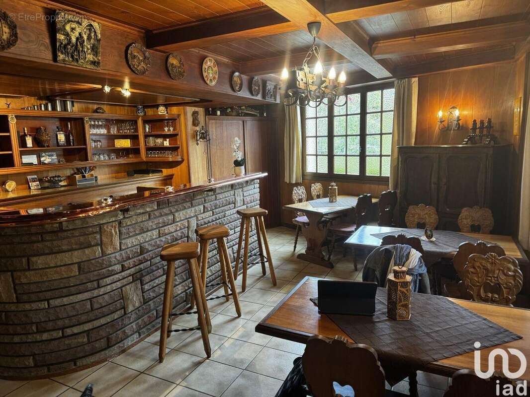 Photo 9 - Commerce à MEZIERES-SUR-OISE