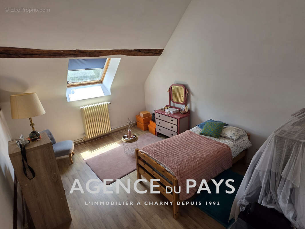 Maison à CHARNY