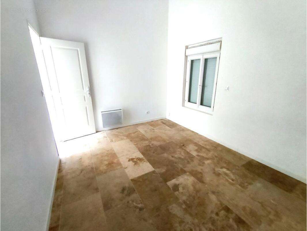 Appartement à MARSEILLE-15E