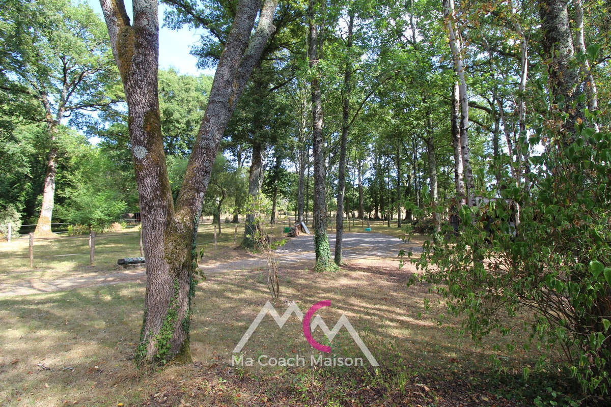  STE-ANNE SUR BRIVET proche Pontchâteau, belle longère en pierre d'environ 150 m2 avec un magnifique parc ! - photo 21