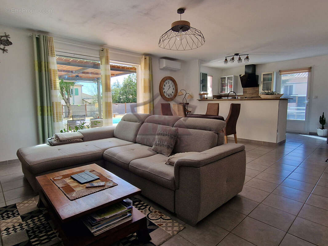 Maison à MEJANNES-LE-CLAP