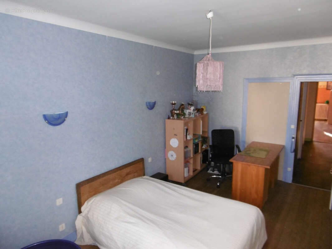 Appartement à NERONDES