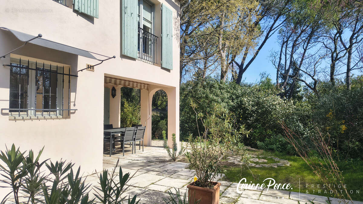 Maison à NIMES