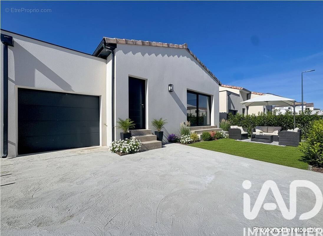 Photo 1 - Maison à SAUVIAN