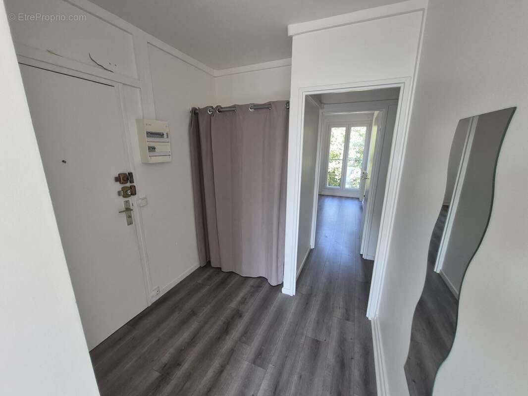 Appartement 60 m² à Bruyeres-Le-Chatel  - photo 7