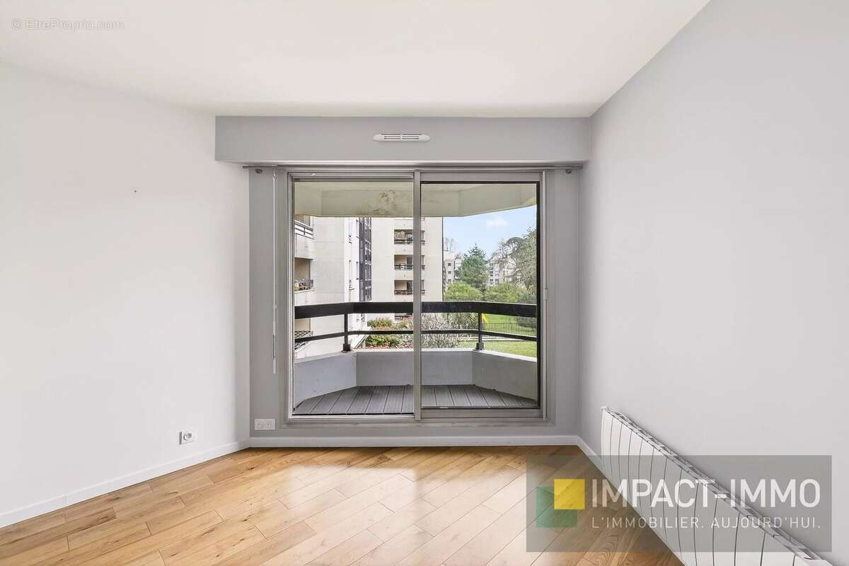 Appartement à SURESNES