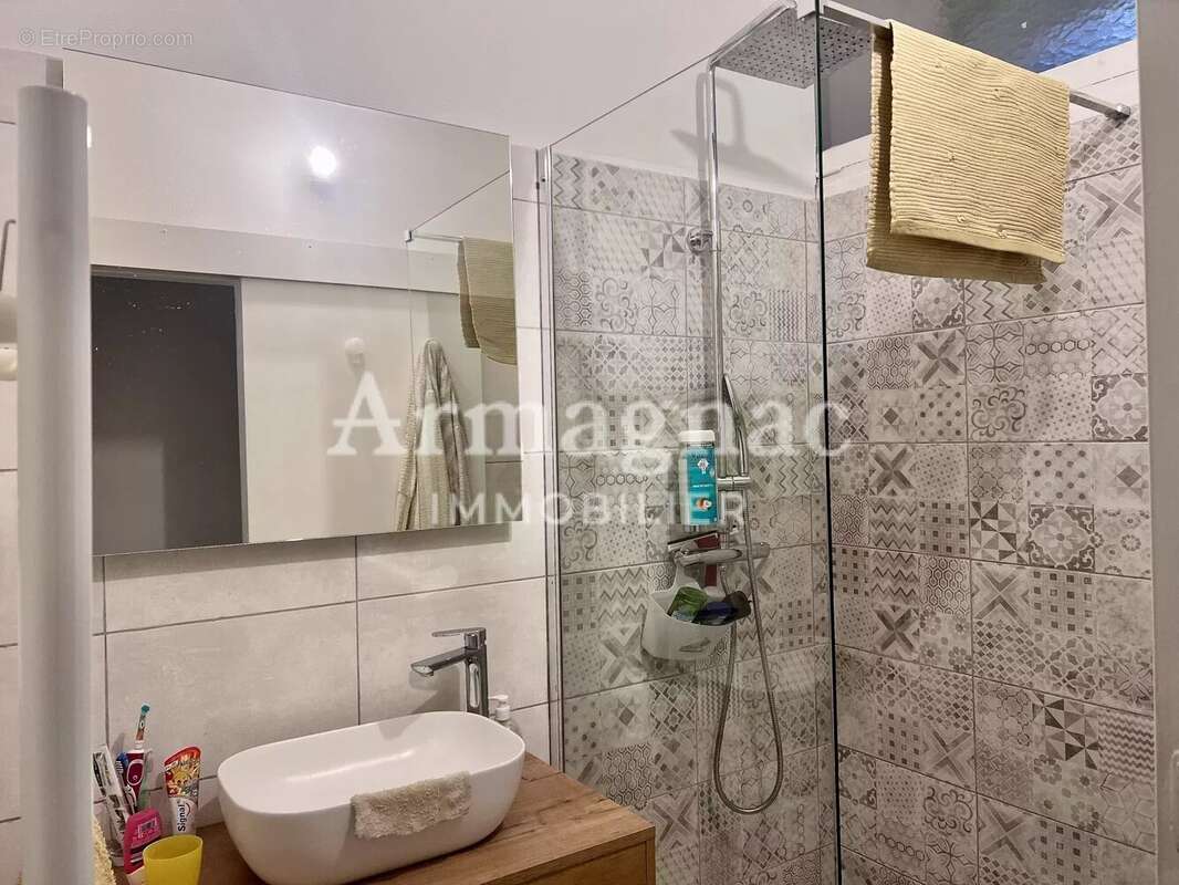 Maison à VIC-FEZENSAC