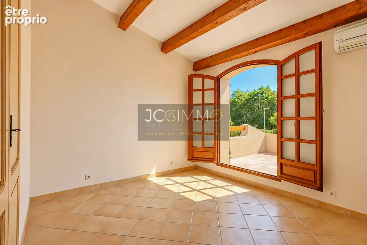 Villa T5 de 210m2 sur un terrain de 813m2 avec T2 indépendant - photo 20