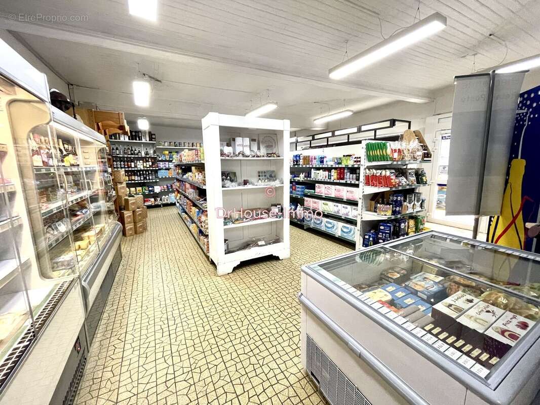 Commerce 140 m² à Ruch  - photo 5