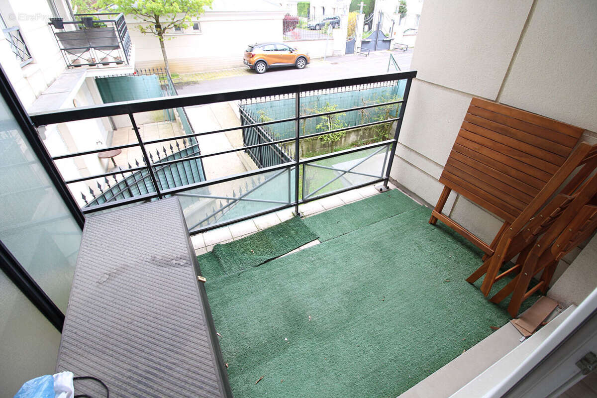 Appartement à SARTROUVILLE