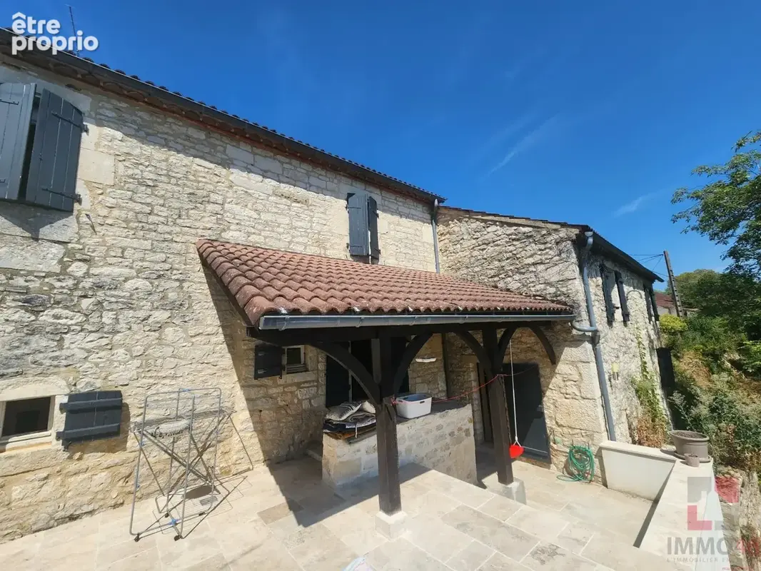 Maison 5 pièces 83 m² à vendre à Bagat-En-Quercy (46800) - photo 1