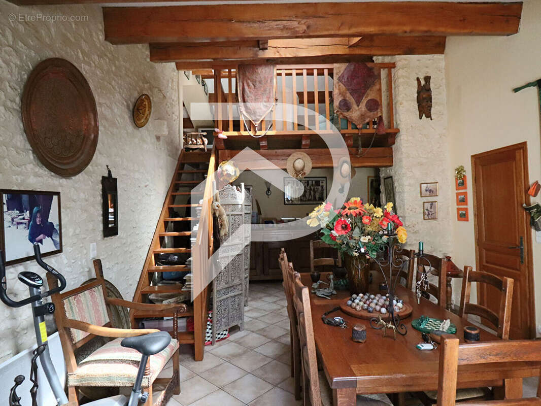 Maison à LES MATHES