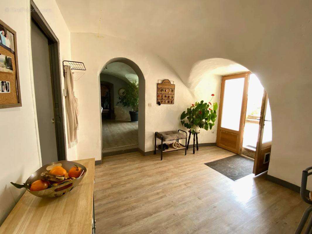 Maison à SAINT-BEAUZELY