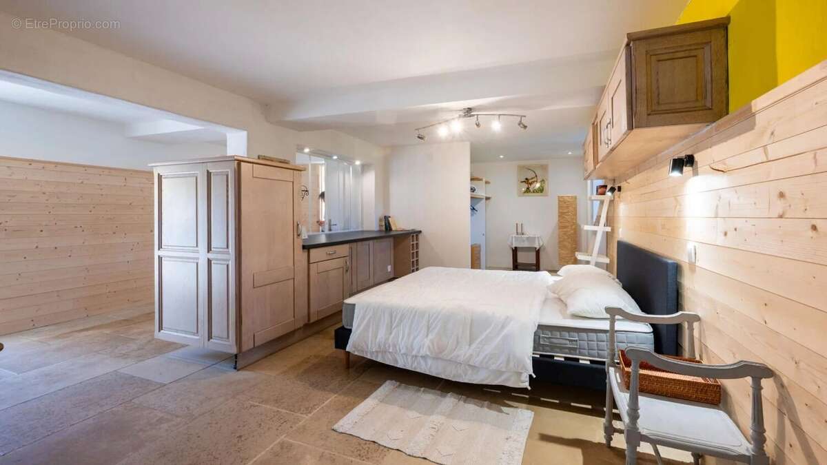 Maison à PUY-L'EVEQUE