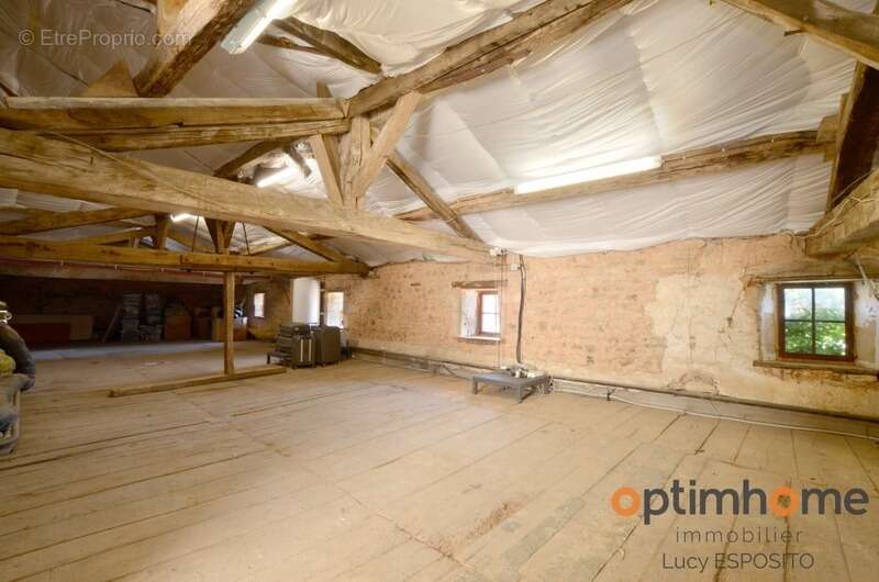 Maison à NANTEUIL-EN-VALLEE