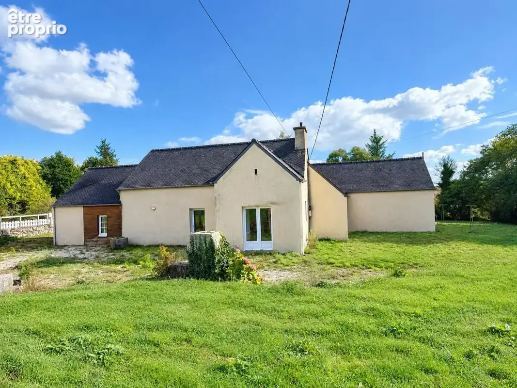 Maison à LE CLOITRE-SAINT-THEGONNEC