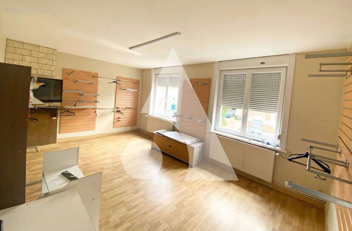 Appartement à QUIEVRECHAIN