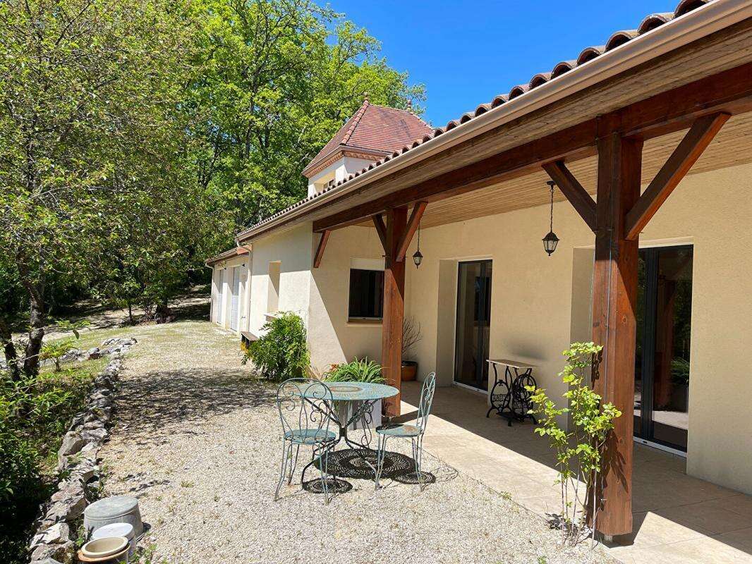 Maison à SALVIAC
