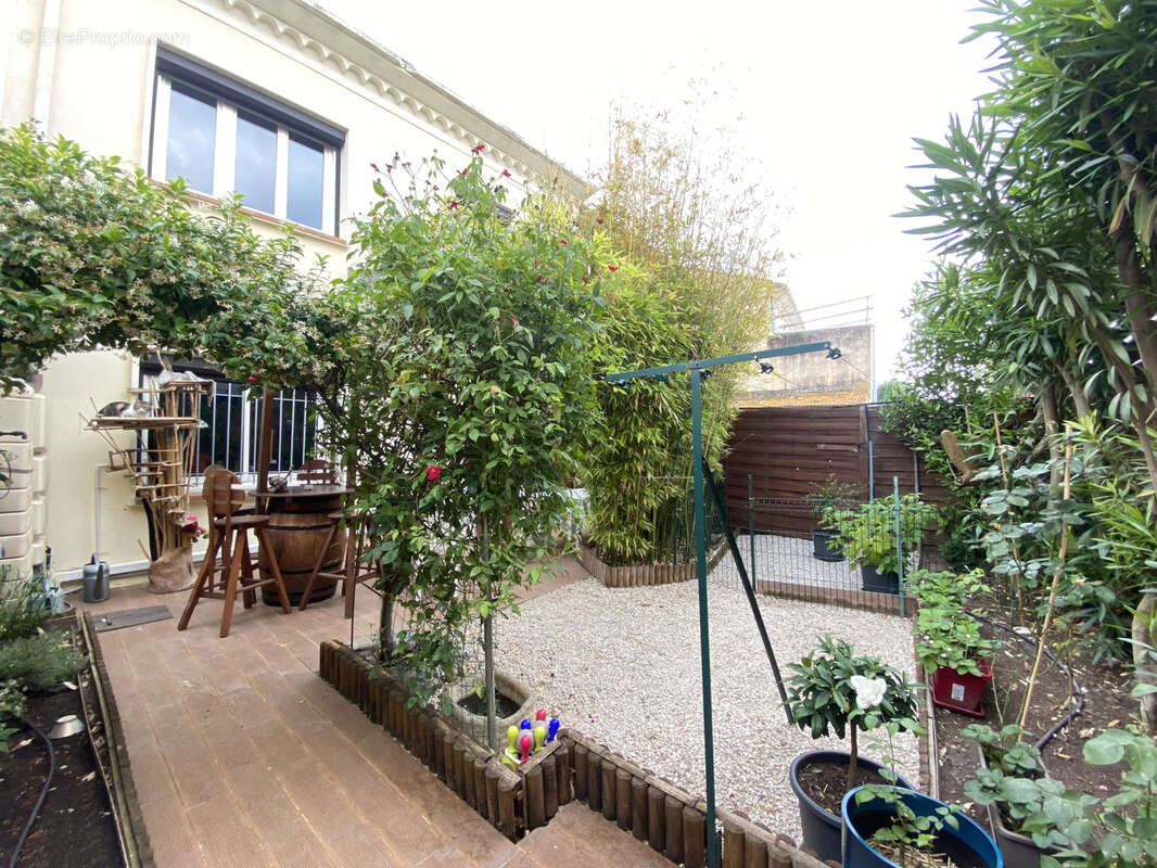 Maison à VIAS