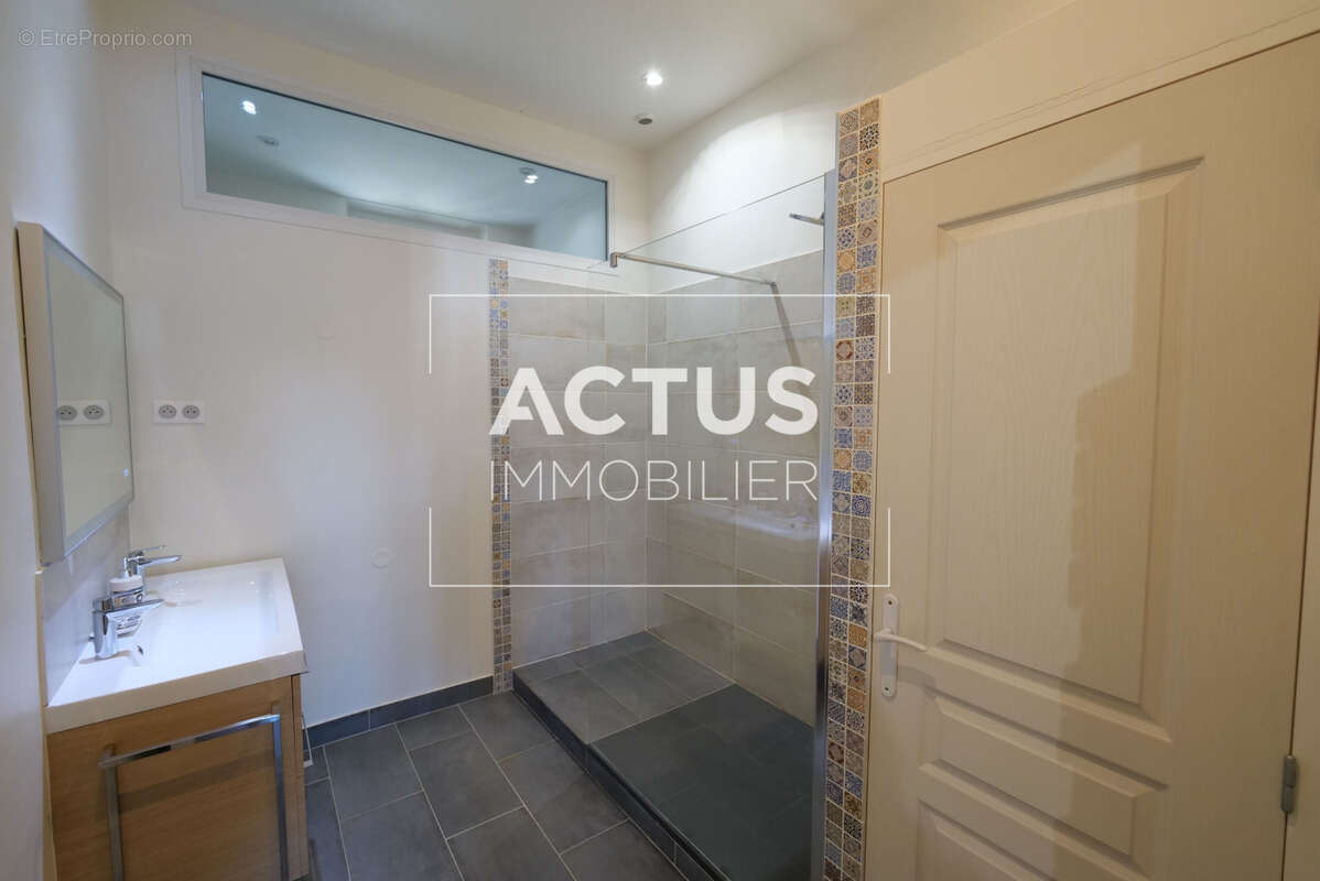 Maison à SALON-DE-PROVENCE