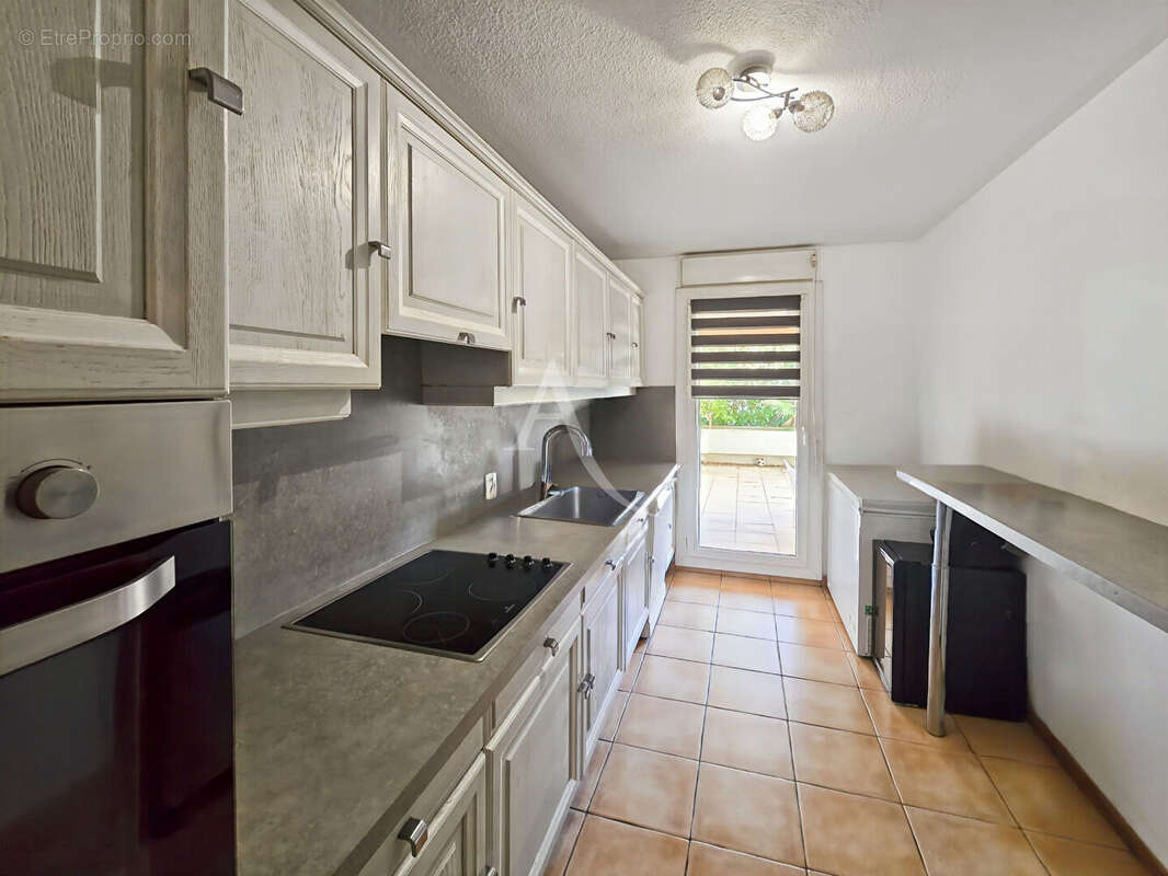 Appartement à MARSEILLE-11E