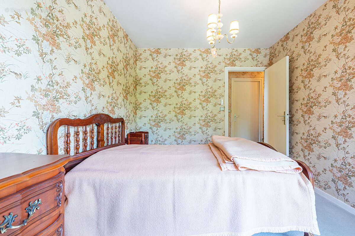 Agence immobiliere laforet - exclusivite - "camélia" - annecy-le-vieux - appartement traversant t2 de 59.29m²  -  balcons - cave - photo 7