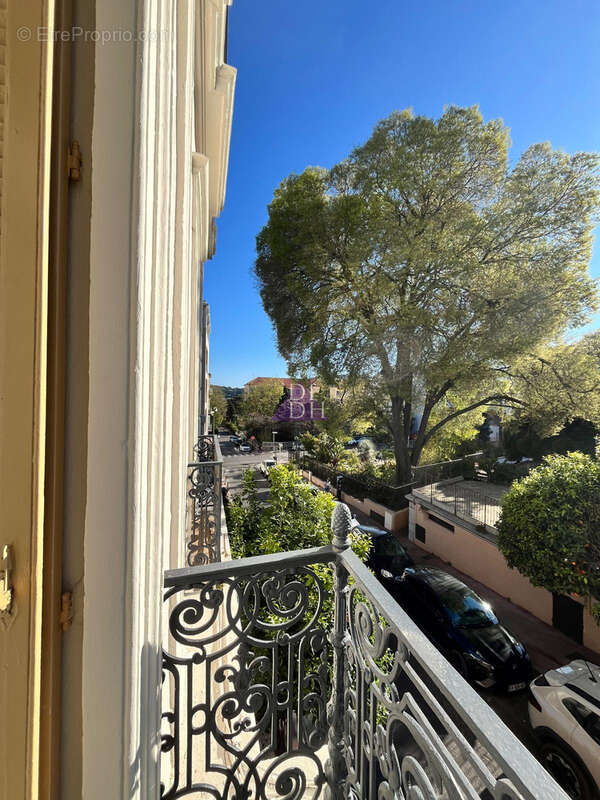 Appartement à HYERES