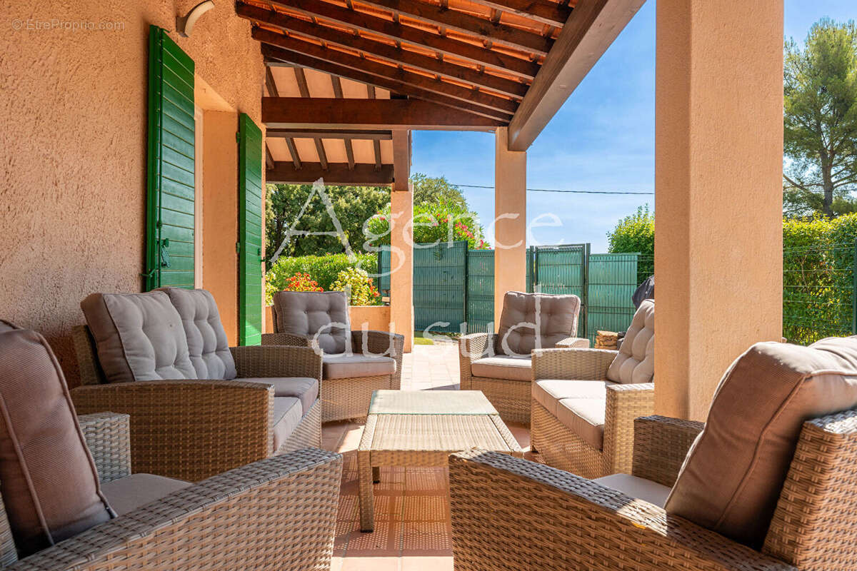 Villa de plain pied Type 6 de 146m²  - LA CADIERE D'AZUR - photo 6