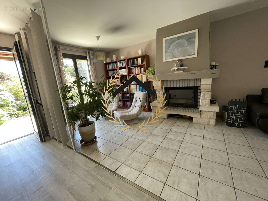 Maison 122 m² à Angerville-L'orcher  - photo 4