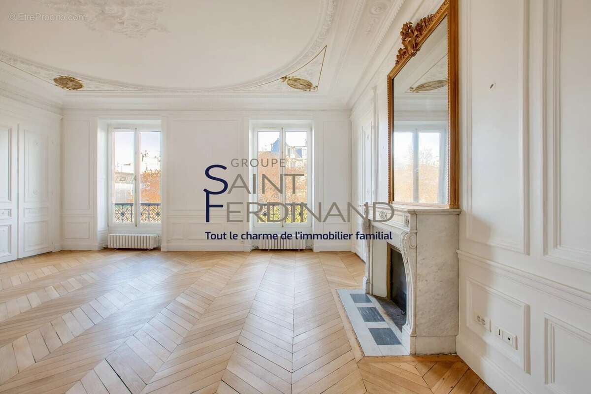 Appartement à PARIS-10E