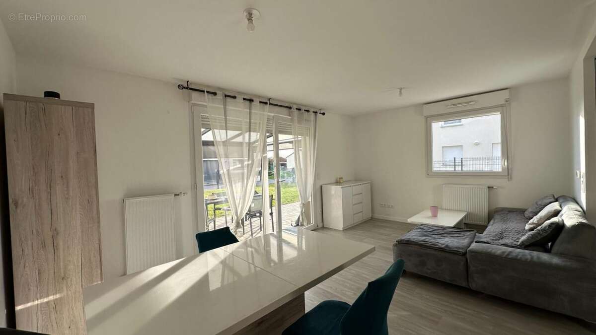 Maison à GRAND-CHARMONT