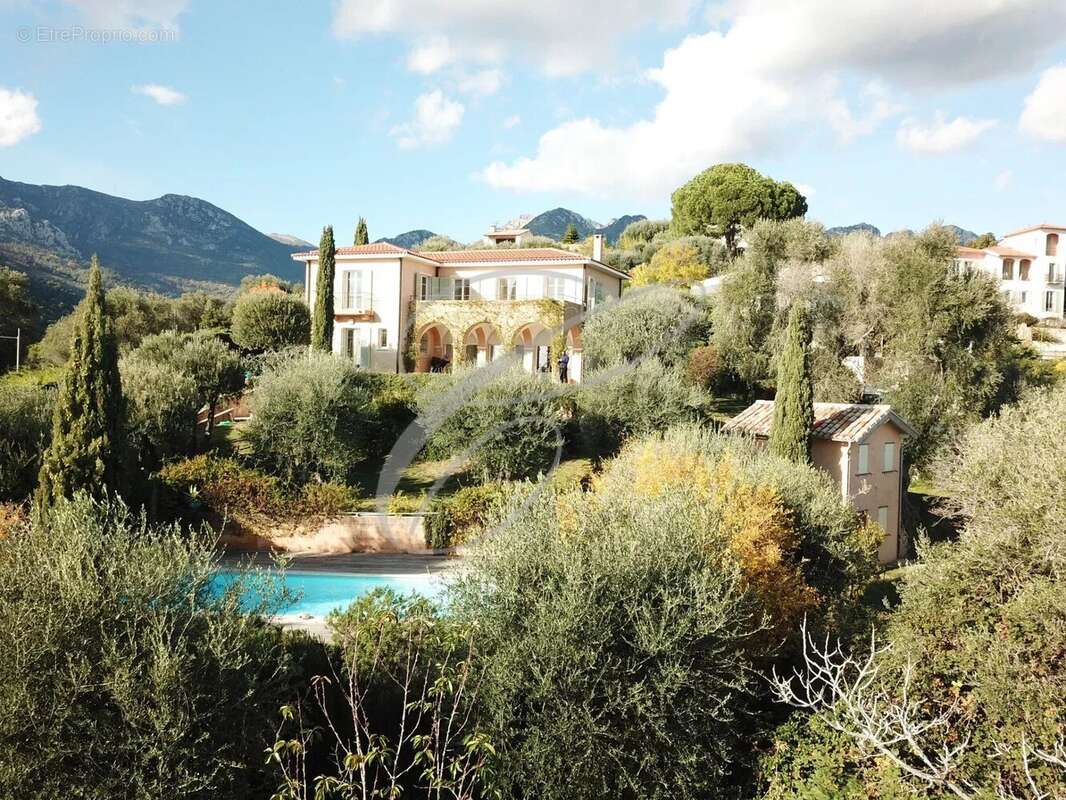 Maison à MENTON