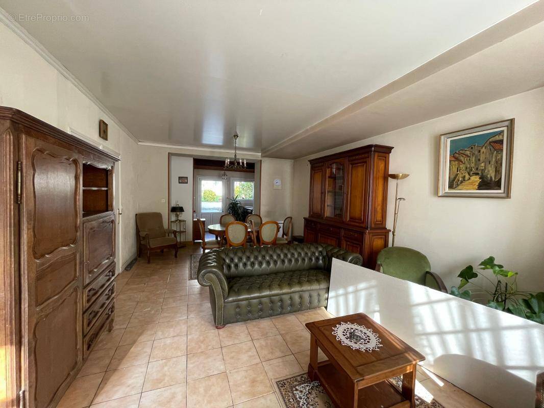 Maison à LIZY-SUR-OURCQ