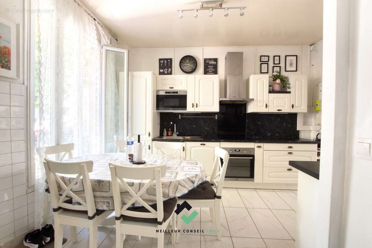 Maison à CHOISY-LE-ROI