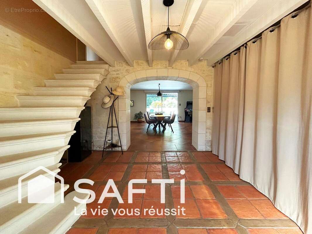 Photo 4 - Maison à VAYRES