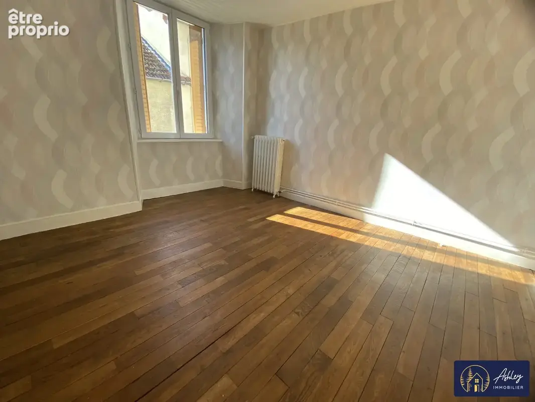 Immeuble à vendre BORT LES ORGUES