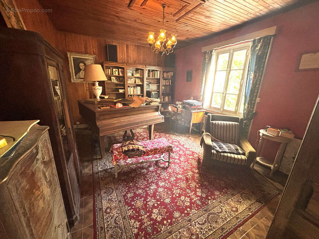 Maison à SAINTE-GENEVIEVE