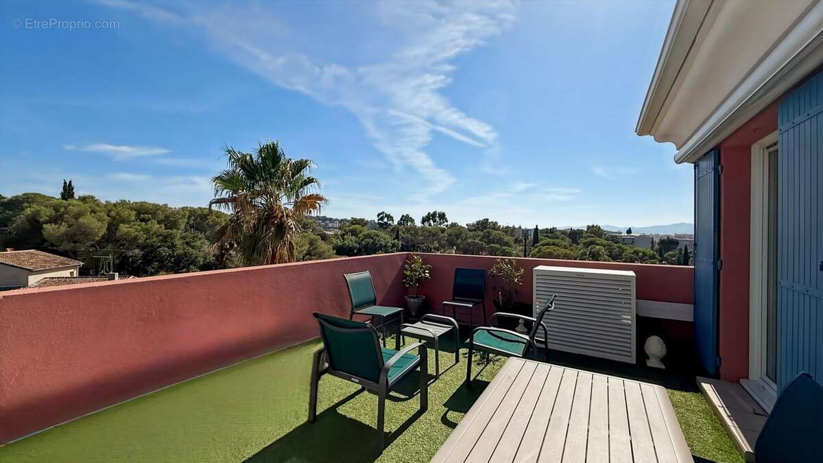 Appartement à SAINT-RAPHAEL