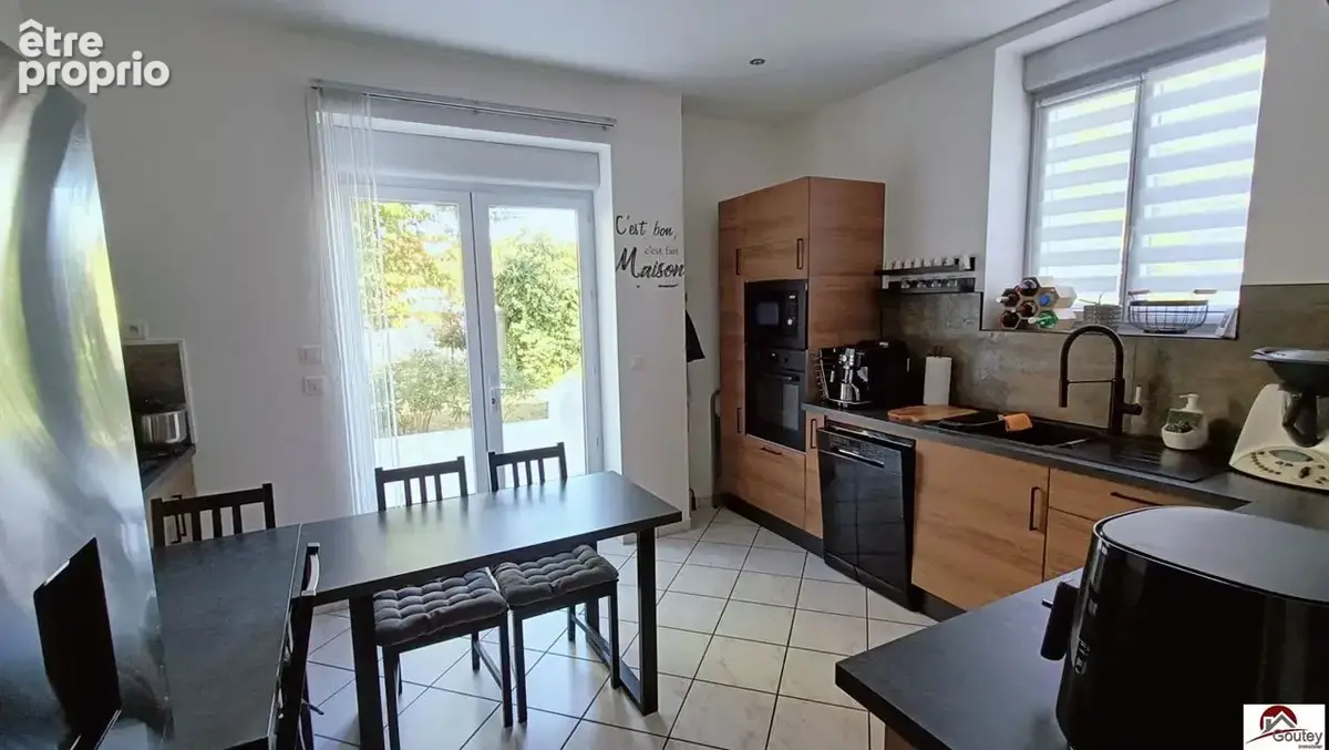 Maison 5 pièces 128 m² à vendre à Roanne (42300) - photo 4