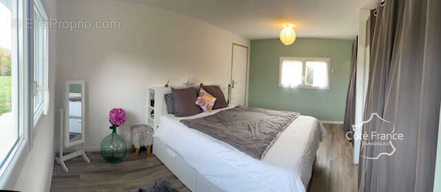 Maison à SAINT-JULIEN-DE-TOURSAC