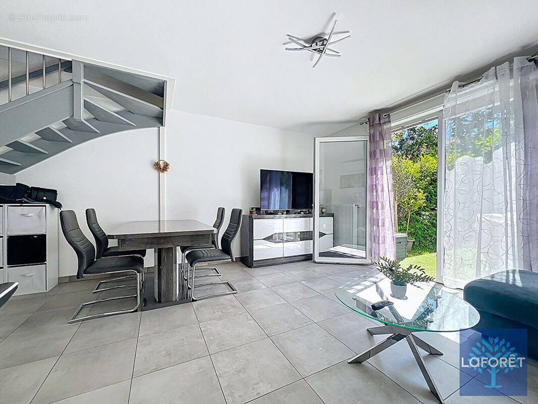 Maison à SAINT-ORENS-DE-GAMEVILLE