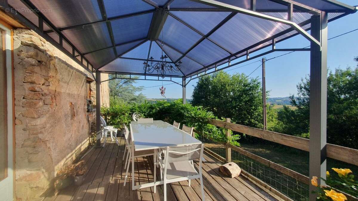 Maison à SAINT-ANDRE-DE-NAJAC