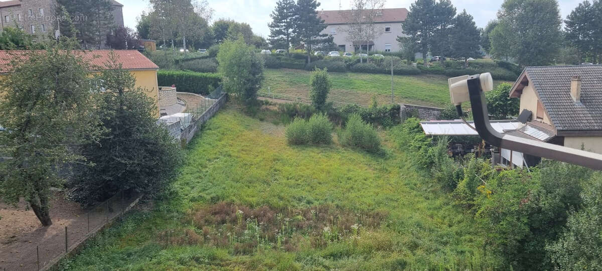 SOUS COMPROMIS Saint Pal de Mons 43620 Idéal artisan ou investisseur possibilité découpe 4 logements plus 1000m² de terrain cons - photo 7