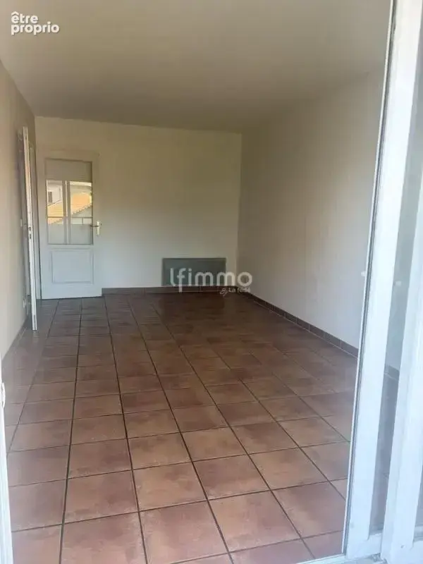 Appartement T2 - boulevard St-Jean 13010 - photo 2