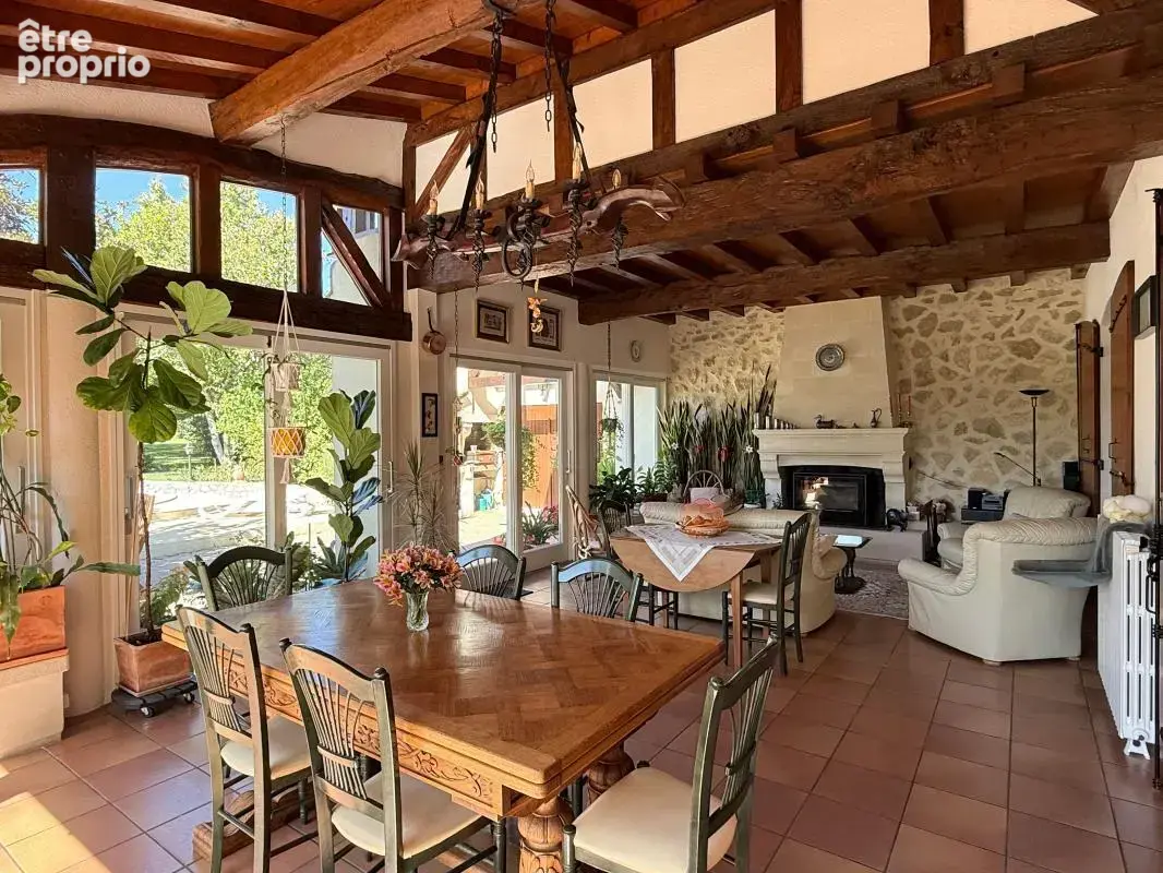 Maison de Maître avec piscine à Grignols (33) - photo 3