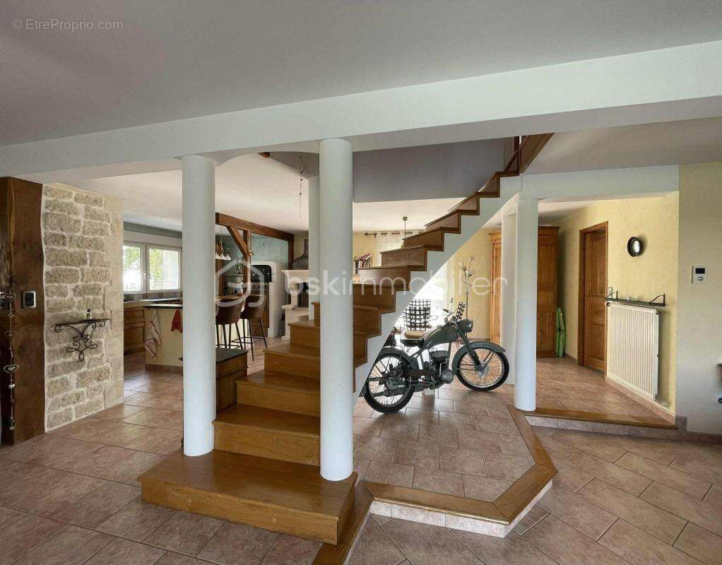 Maison rénovée à vendre - Chevillon - 225 m² - photo 8